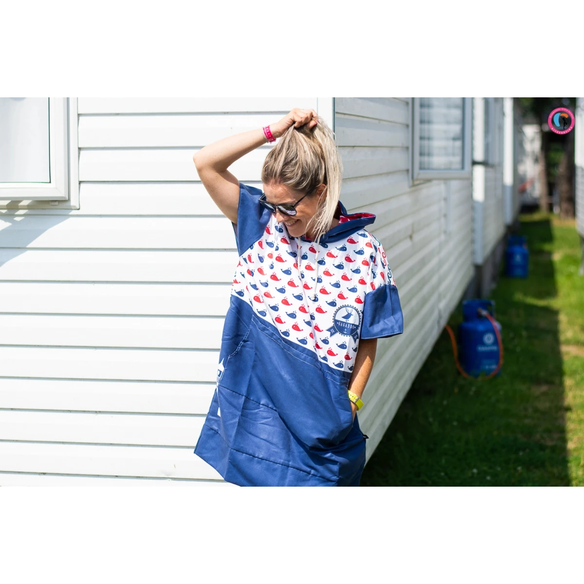 Women's surfing poncho quick dry change robe Ahoy Gagaboo