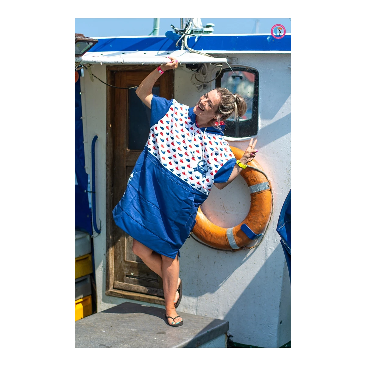 Women's surfing poncho quick dry change robe Ahoy Gagaboo