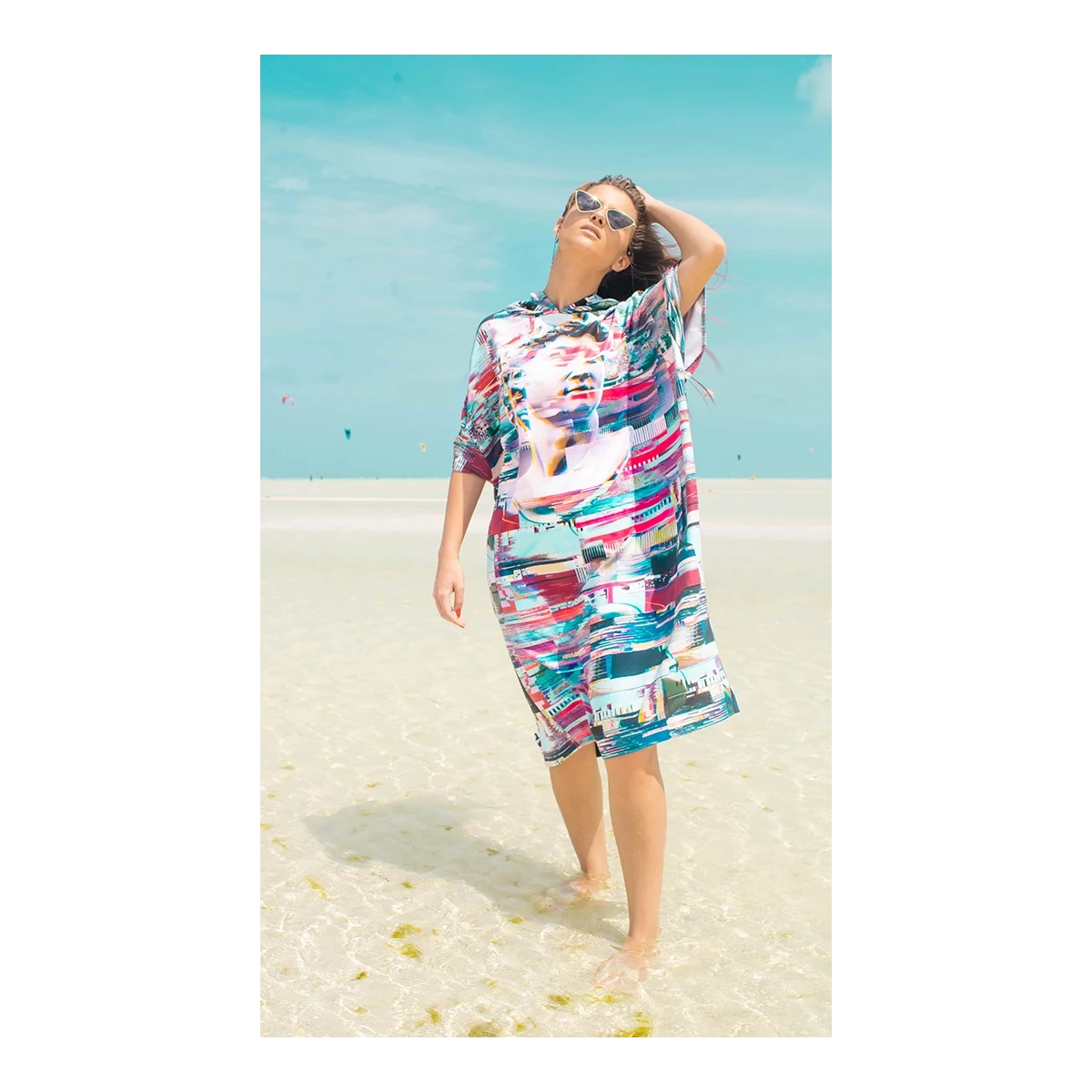 Women's surfing poncho quick dry change robe Game Over Gagaboo